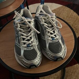 Men’s Fila sneakers